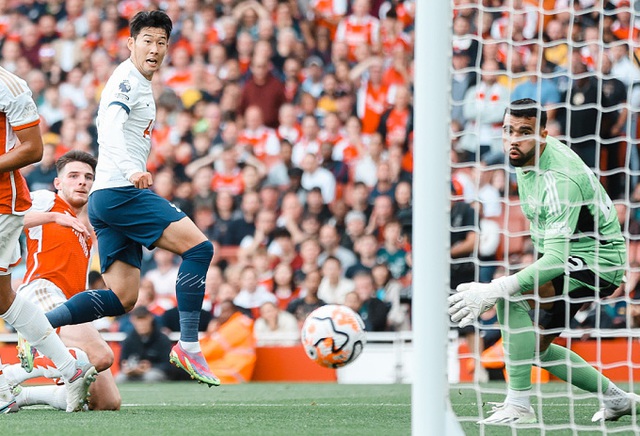 Arsenal chia điểm cùng Tottenham trong trận đấu kịch tính - Ảnh 2.