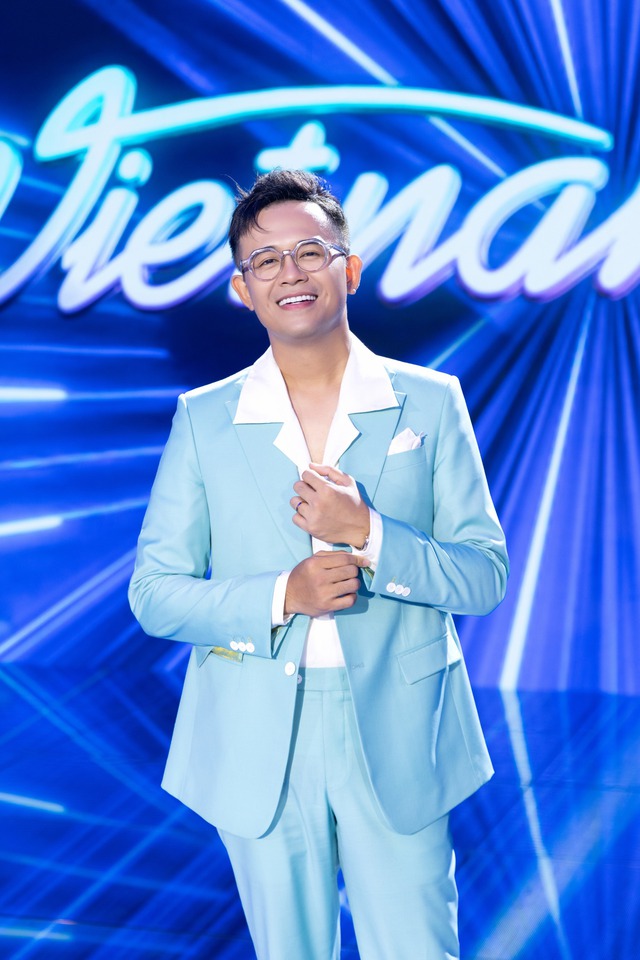 Phong cách cực ngầu của MC Đức Bảo tại Vietnam Idol 2023 - Ảnh 3.