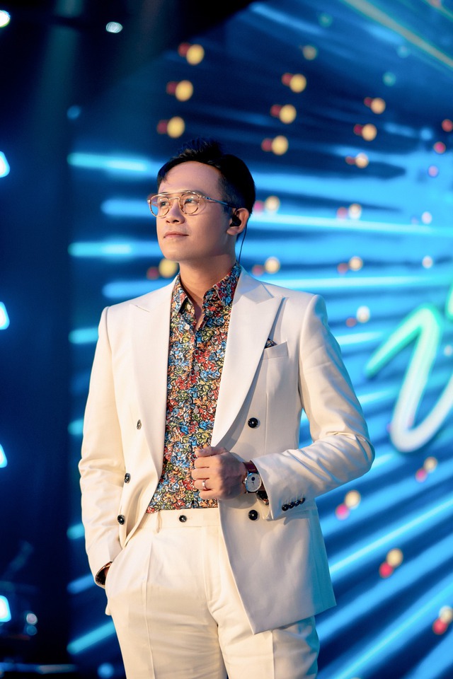 Phong cách cực ngầu của MC Đức Bảo tại Vietnam Idol 2023 - Ảnh 6.