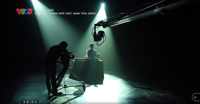 Phim tài liệu Ánh sáng: Xúc động hành trình thực hiện ước mơ với âm nhạc của người khiếm thị - Ảnh 1.
