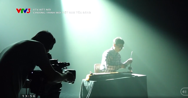 Phim tài liệu Ánh sáng: Xúc động hành trình thực hiện ước mơ với âm nhạc của người khiếm thị - Ảnh 5.