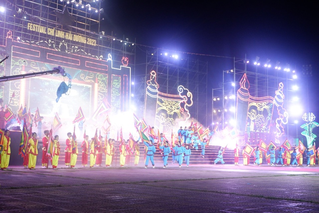 Hàng chục nghìn người đổ về Festival Chí Linh lần đầu được tổ chức tại Hải Dương - Ảnh 3.