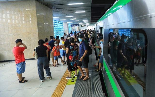 Đường sắt Cát Linh - Hà Đông lập kỷ lục mới về vận chuyển hành khách - Ảnh 13.