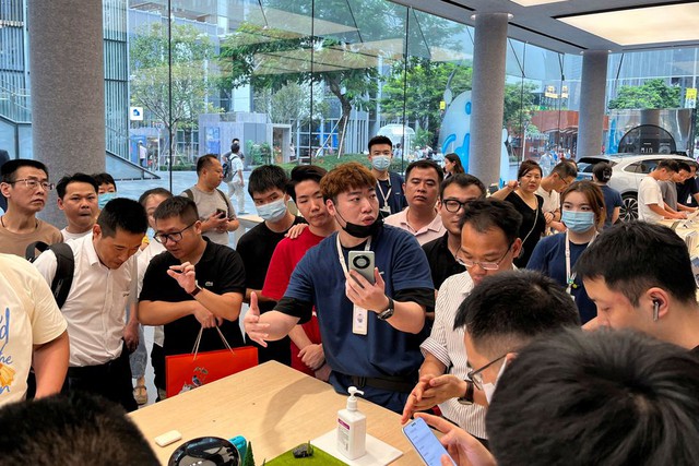 Trung Quốc và đột phá về công nghệ chip qua mẫu điện thoại flagship của Huawei - Ảnh 1.