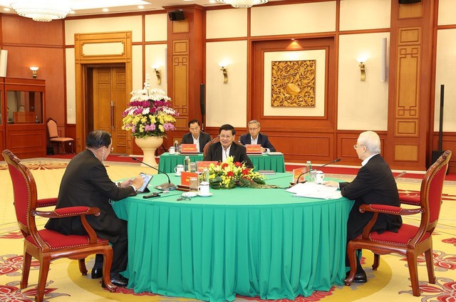 Cuộc gặp cấp cao Việt Nam - Campuchia - Lào: Tăng cường quan hệ hữu nghị truyền thống - Ảnh 3.