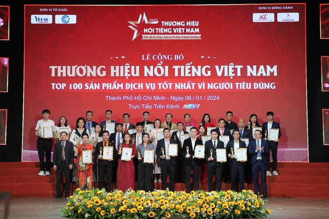 ELLY lọt Top 10 thương hiệu nổi tiếng Việt Nam 2023 - Ảnh 1.