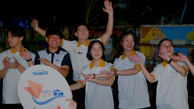 Chuyến xe tử tế mang sân chơi mới đến với Làng Hy Vọng, thành phố Đà Nẵng - Ảnh 10.