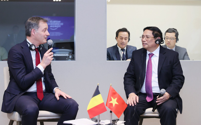 Thủ tướng Phạm Minh Chính gặp lãnh đạo Hàn Quốc, Ukraine, Bỉ và Chủ tịch WEF - Ảnh 8.