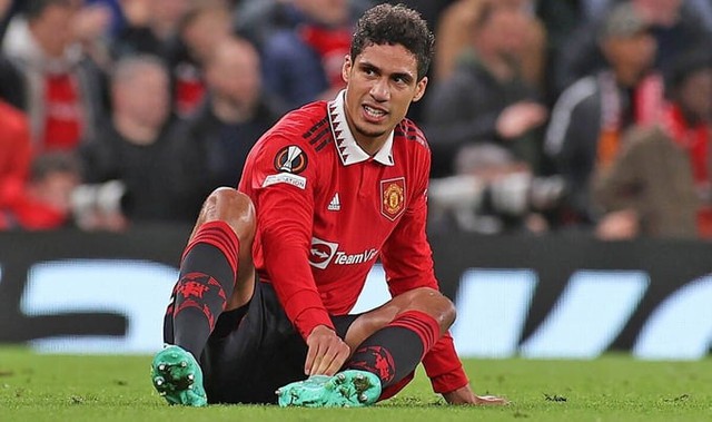 Manchester United does not extend the contract with Raphael Varane - Photo 2.