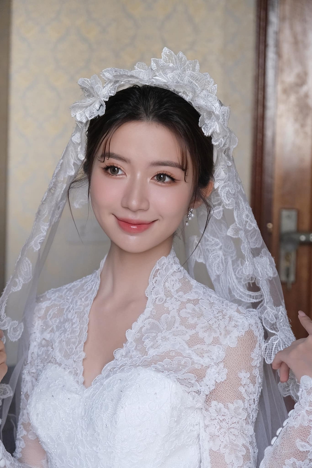 Diễn viên Ngọc Huyền làm cô dâu xinh đẹp ở quê nhà - Ảnh 4.