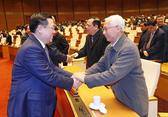 Chủ tịch Quốc hội Vương Đình Huệ gặp mặt các nguyên lãnh đạo Quốc hội - Ảnh 4.