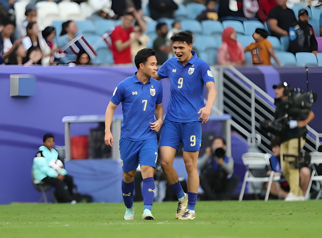 ASIAN Cup 2023 | ĐT Thái Lan dừng bước tại vòng 1/8 - Ảnh 2.