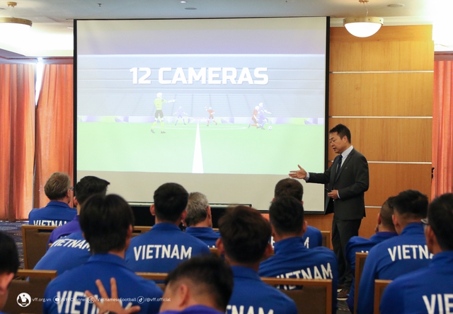 AFC họp với đội tuyển Việt Nam để phổ biến luật thi đấu và cập nhật những nét mới tại Asian Cup 2023 - Ảnh 5.
