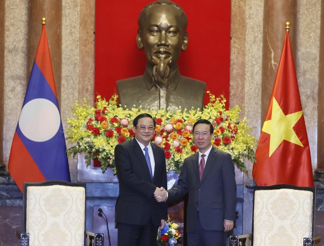 Chủ tịch nước Võ Văn Thưởng tiếp Thủ tướng Lào Sonexay Siphandone - Ảnh 1.