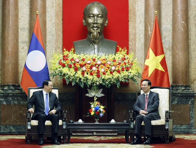 Chủ tịch nước Võ Văn Thưởng tiếp Thủ tướng Lào Sonexay Siphandone - Ảnh 2.