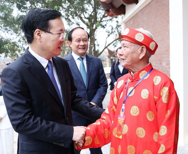 Chủ tịch nước dự khai bút đầu Xuân tại Khu lưu niệm Nguyễn Trãi - Ảnh 4.
