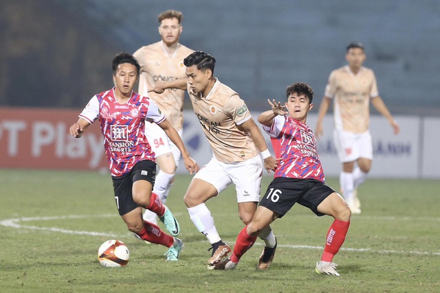 CLB Công an Hà Nội giành chiến thắng trong trận ra mắt HLV Kiatisuk - Ảnh 3.