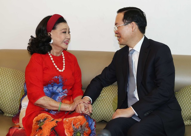 Chủ tịch nước Võ Văn Thưởng thăm, chúc Tết tại TP Hồ Chí Minh - Ảnh 4.