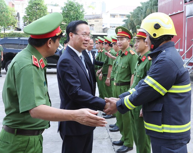 Chủ tịch nước Võ Văn Thưởng thăm, chúc Tết tại TP Hồ Chí Minh - Ảnh 2.