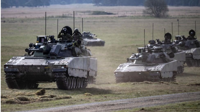 Thụy Điển tuyên bố tiếp tục viện trợ quân sự cho Ukraine 680 triệu USD - Ảnh 1.