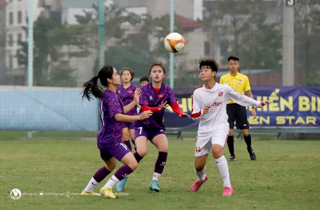 ĐT U20 nữ Việt Nam lên đường sang Uzbekistan với 25 cầu thủ  - Ảnh 1.