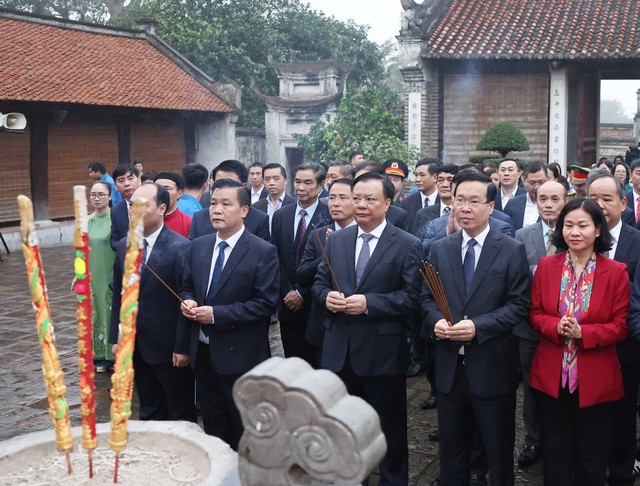 Chủ tịch nước Võ Văn Thưởng dâng hương tưởng niệm Đức vua An Dương Vương - Ảnh 1.