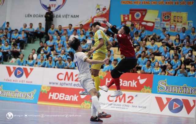 Futsal VĐQG 2024 | Sài Gòn Titans TP.HCM và Thái Sơn Bắc ra quân thắng lợi  - Ảnh 1.