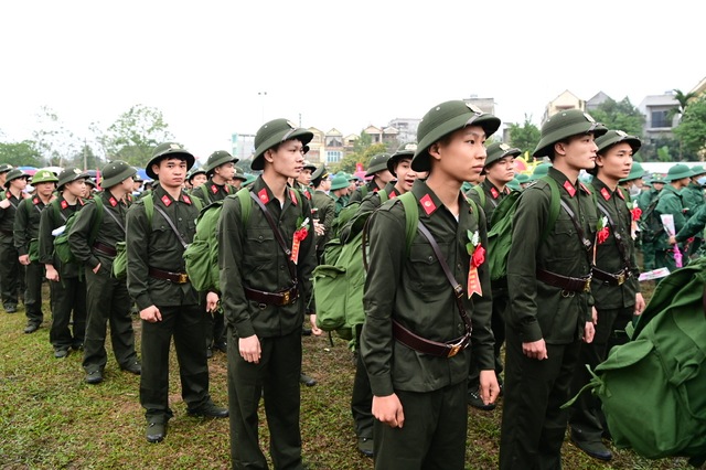 Hơn 600 tân binh ở Tuyên Quang viết đơn tình nguyện nhập ngũ - Ảnh 5.