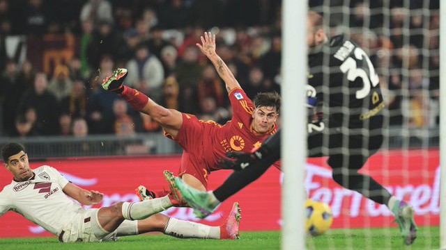 Dybala tỏa sáng lập hat-trick, AS Roma thắng kịch tính Torino   - Ảnh 1.