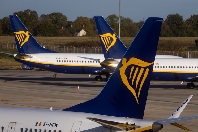Ryanair yêu cầu Boeing bồi thường - Ảnh 1.