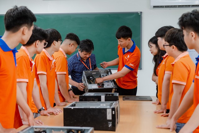 ĐH Đại Nam hợp tác với Đài Loan (Trung Quốc) đào tạo ngành chip bán dẫn - Ảnh 6.