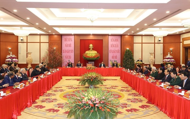 Tổng Bí thư Nguyễn Phú Trọng chúc Tết lãnh đạo, nguyên lãnh đạo Đảng, Nhà nước - Ảnh 4.