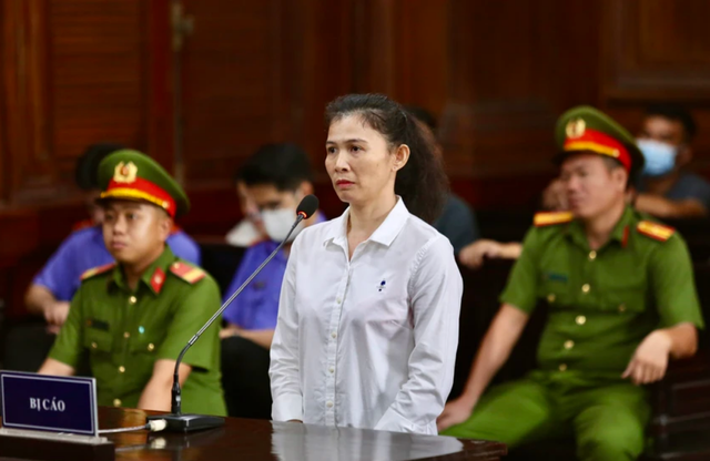 Mở phiên tòa xét xử bà Đặng Thị Hàn Ni: Bà Phương Hằng vắng mặt - Ảnh 2.
