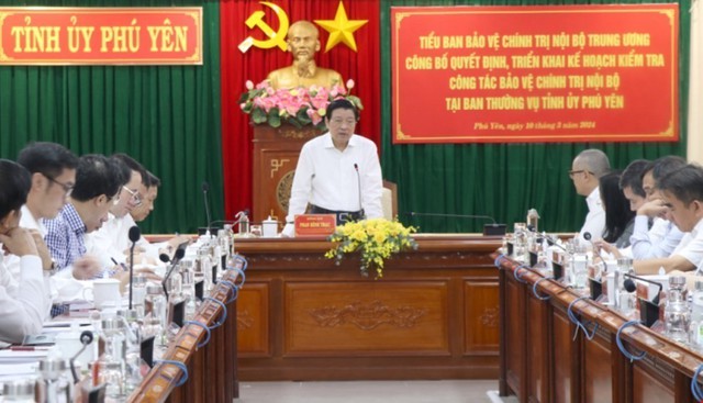 Công bố quyết định kiểm tra công tác bảo vệ chính trị nội bộ tại Phú Yên - Ảnh 1.