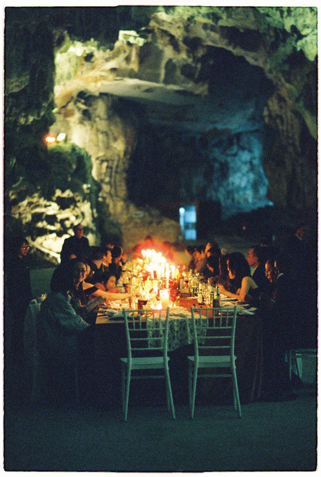 Khoảnh khắc đẹp khi lễ cưới tổ chức trong hang động ở Quảng Ninh - Ảnh 7.