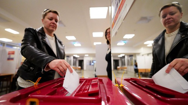 Latvia có thể trục xuất công dân Nga tham gia cuộc bầu cử Tổng thống sắp tới - Ảnh 1.