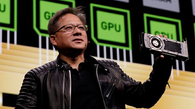 CEO Jensen Huang: Chip AI của các đối thủ không thể vượt qua GPU của Nvidia - Ảnh 1.