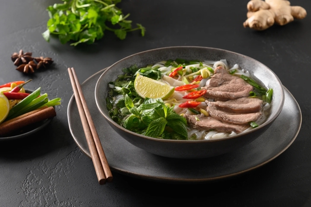 8 món ăn được tạp chí Mỹ đánh giá là biểu tượng của Việt Nam - Ảnh 2.