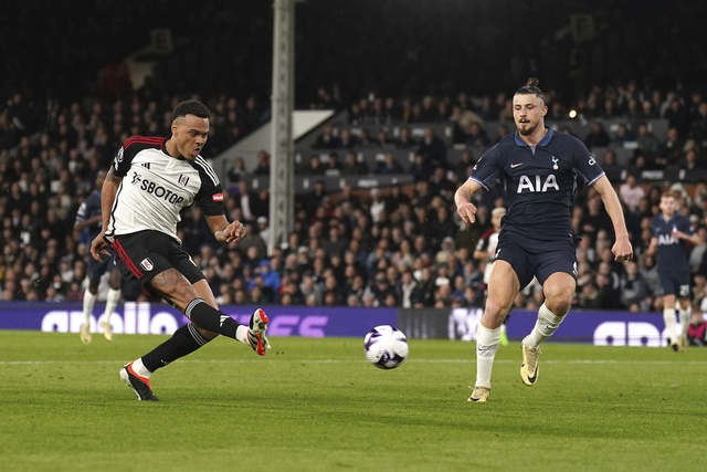 Fulham thắng thuyết phục Tottenham tại vòng 29 Ngoại hạng Anh - Ảnh 2.