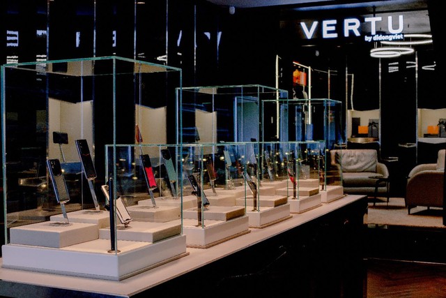 Vertu Watch cao cấp chính hãng lần đầu tiên có mặt tại Việt Nam - Ảnh 4.