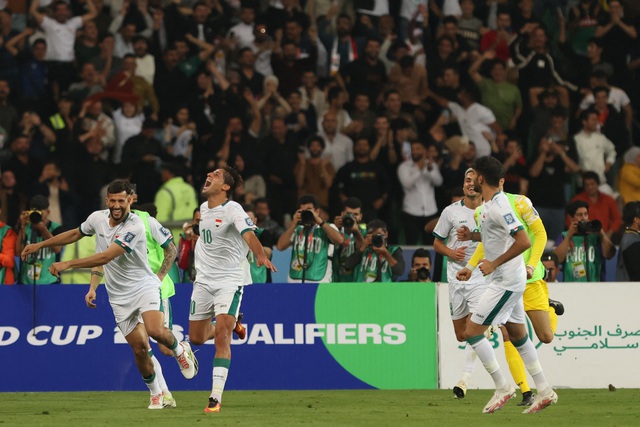 Vòng loại World Cup 2026: Thái Lan chia điểm Hàn Quốc, Philippines thua Iraq, Singapore gây bất ngờ   - Ảnh 3.