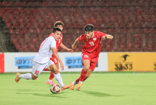 U23 Việt Nam hòa U23 Tajikistan 0-0 trong trận giao hữu thứ hai tại Dushanbe  - Ảnh 3.