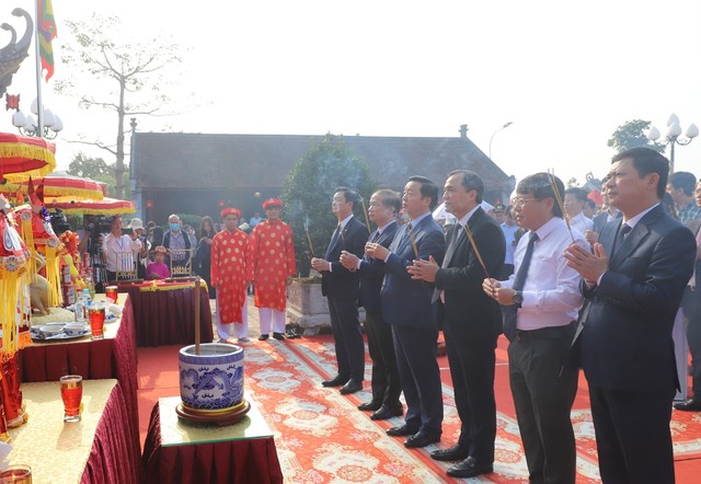 Phó Thủ tướng Trần Hồng Hà dự Lễ hội Văn Miếu Hà Tĩnh năm 2024 - Ảnh 1.