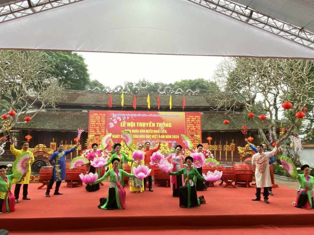 Hải Dương tổ chức khai hội truyền thống Văn miếu Mao Điền, khai mạc Ngày hội Sách và Văn hóa đọc Việt Nam - Ảnh 3.