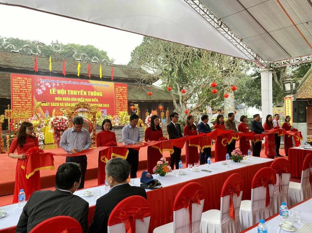 Hải Dương tổ chức khai hội truyền thống Văn miếu Mao Điền, khai mạc Ngày hội Sách và Văn hóa đọc Việt Nam - Ảnh 1.