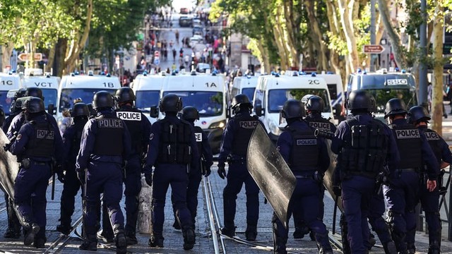Pháp diễn tập phản ứng chống khủng bố trước Thế vận hội Olympic  - Ảnh 1.
