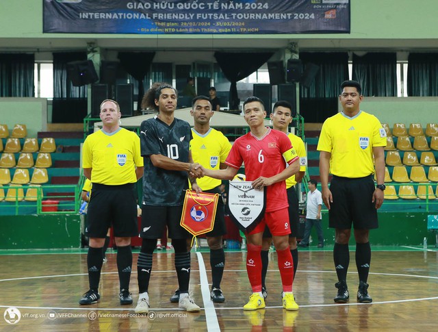 Đội tuyển futsal Việt Nam hòa New Zealand trong trận ra quân tại Giải futsal quốc tế 2024 - Ảnh 1.