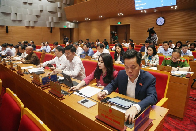 Hà Nội chốt giảm học phí năm học 2023-2024  - Ảnh 1.