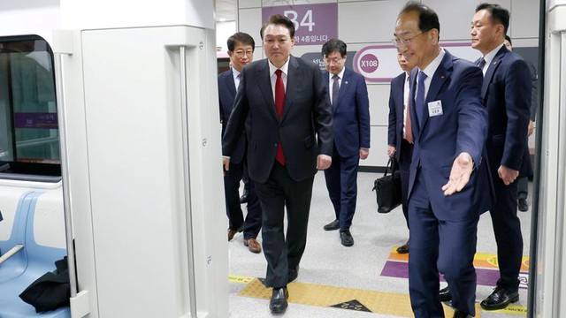 Hàn Quốc kỳ vọng dự án tàu cao tốc trị giá gần100 tỷ USD giúp thúc đẩy tỷ lệ sinh - Ảnh 1.