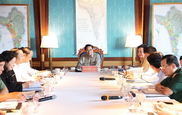 Thủ tướng nhấn mạnh 6 giải pháp để Phú Quốc trở thành trung tâm du lịch quốc tế hiện đại - Ảnh 2.